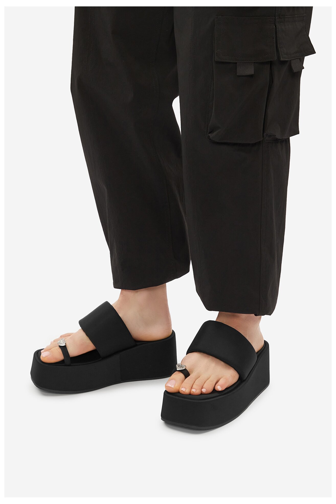 Шльопанець Juicy Couture WSS21512-02 ЧОРНИЙ