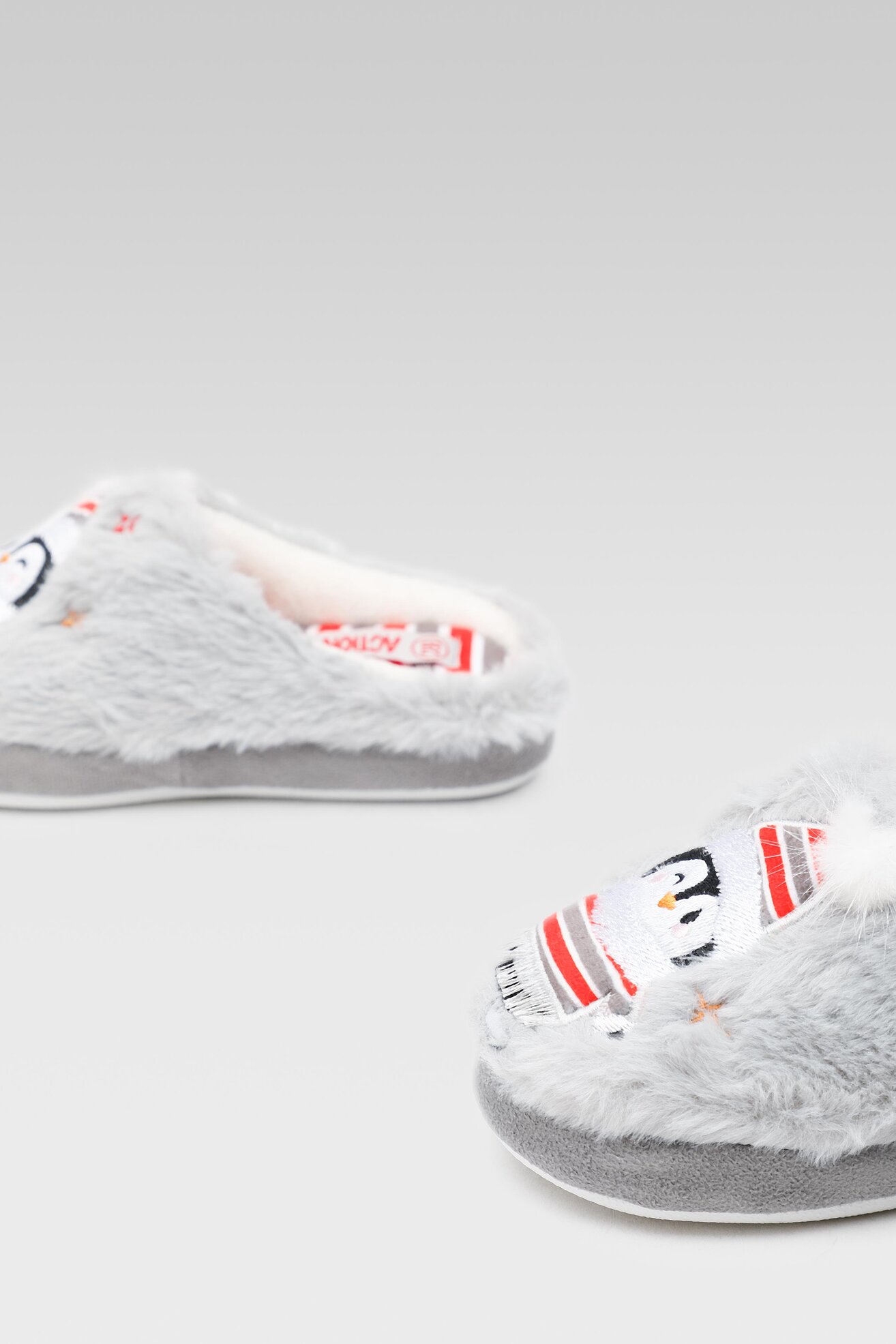 Kapcie Action Boy 22SAG5005 Szary