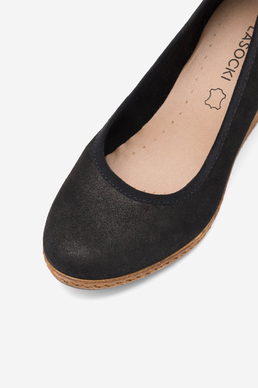 
                Félcipő Lasocki FEKETE - 5904862588704