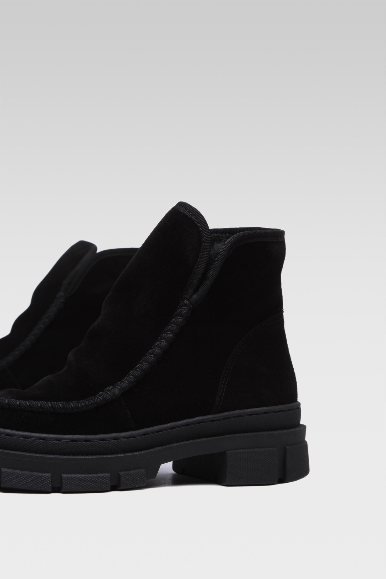 Botki SIMPLE SIMPLE-SL-39-02-000066 201 Czarny