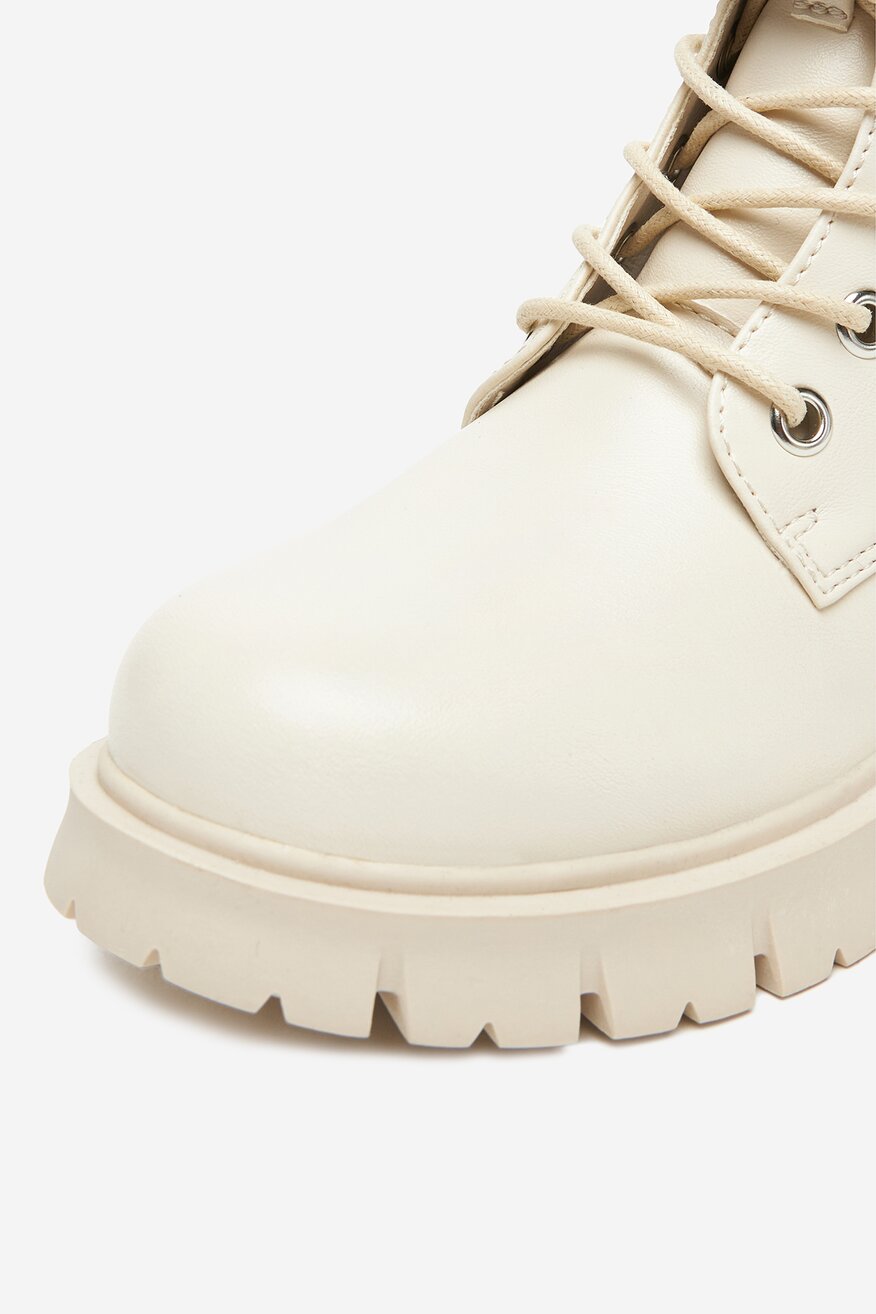 
                Черевики DeeZee БЕЖЕВИЙ - 5906751330715