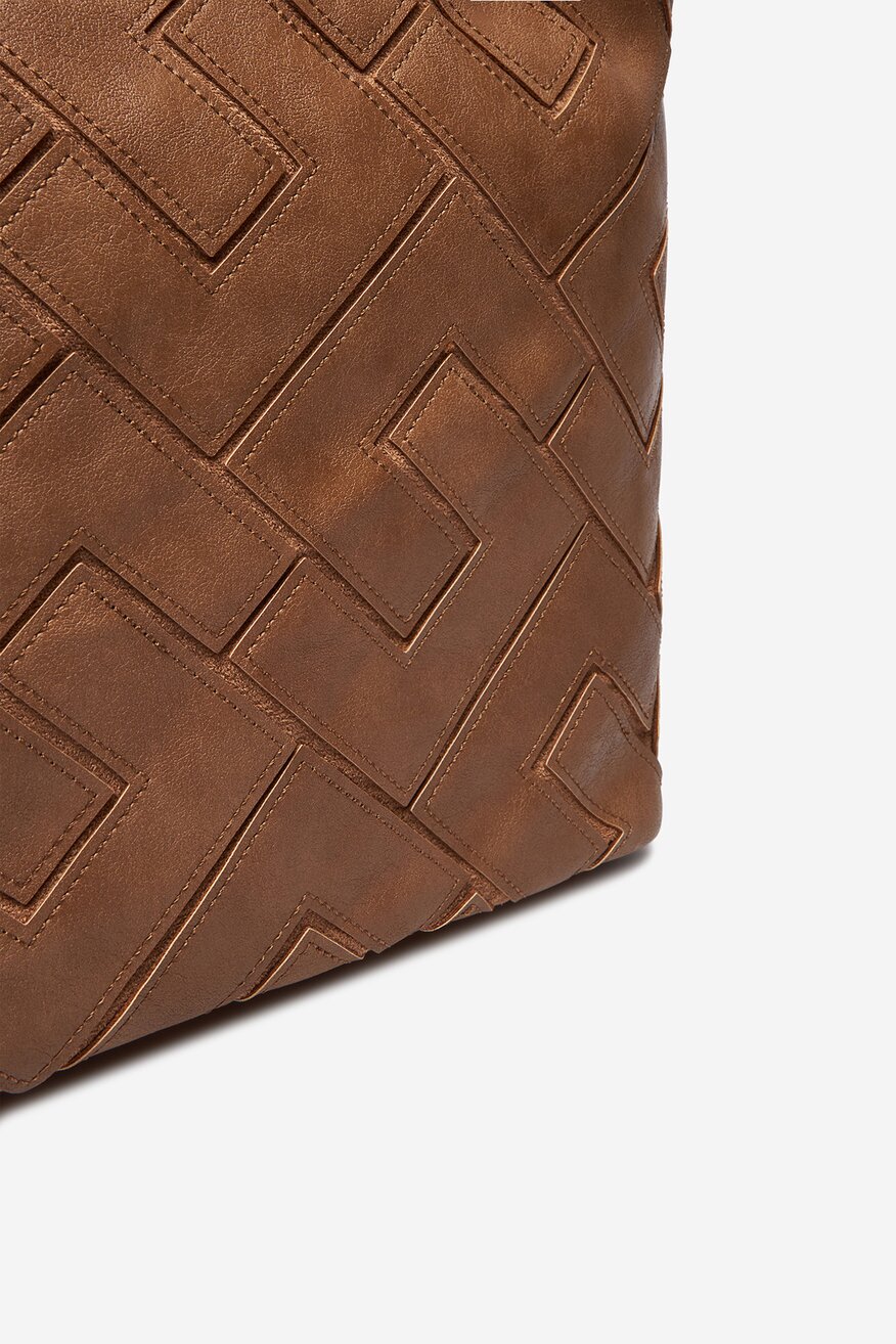 
                Kézitáska Lasocki CAMEL - 5906751223307