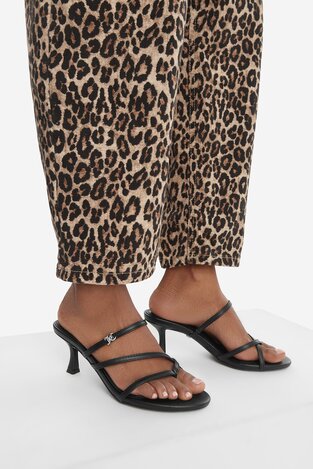 Шльопанець Juicy Couture CEO-CWBFS20-50 ЧОРНИЙ