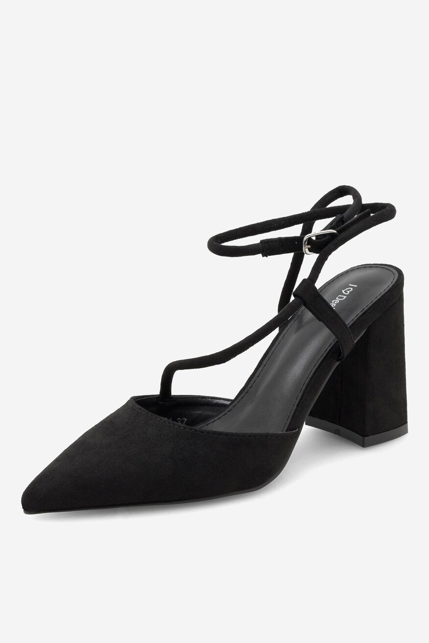 
                Körömcipő DeeZee FEKETE - 5904862972190