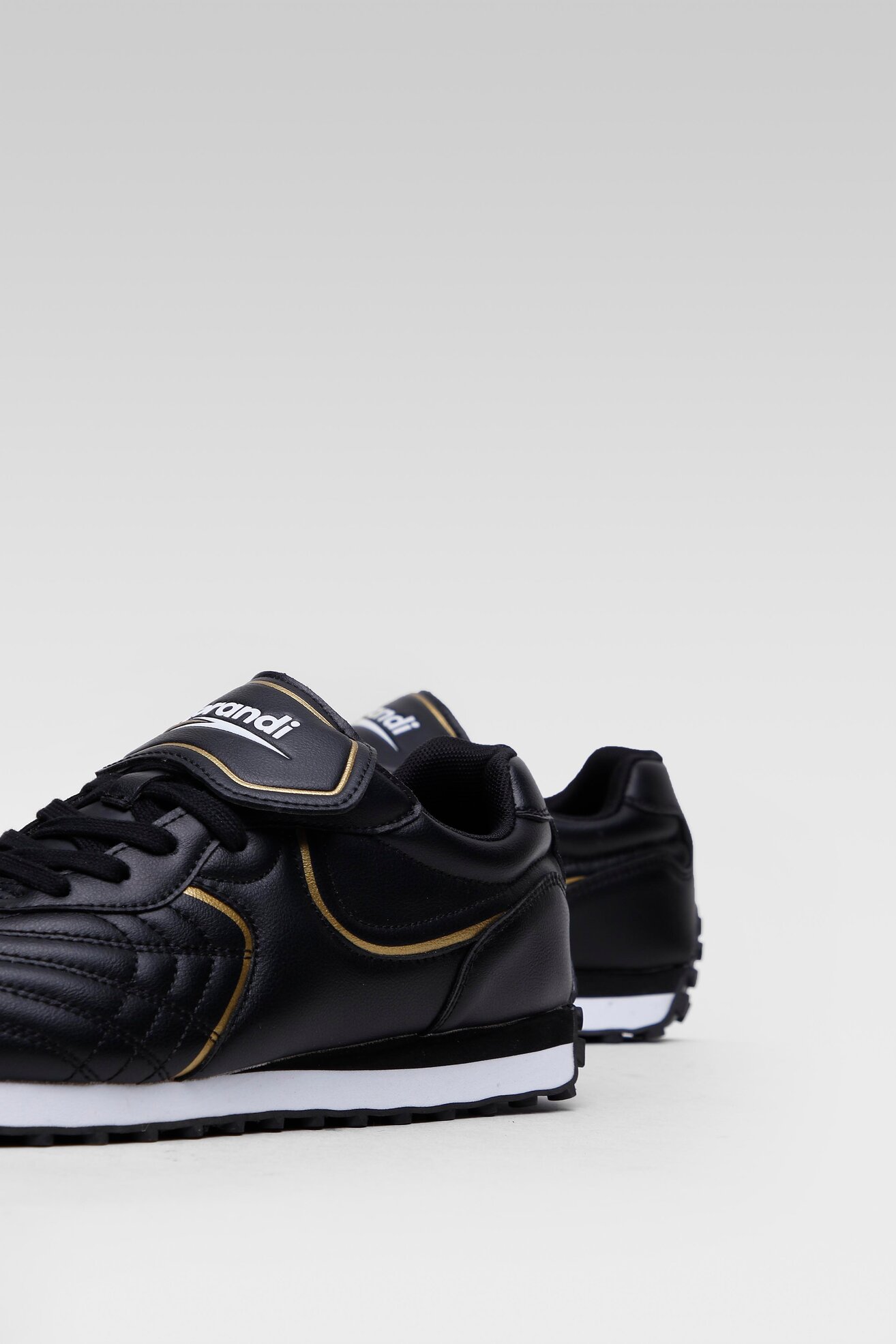 Obuwie sportowe Sprandi MRS-20200105 Czarny