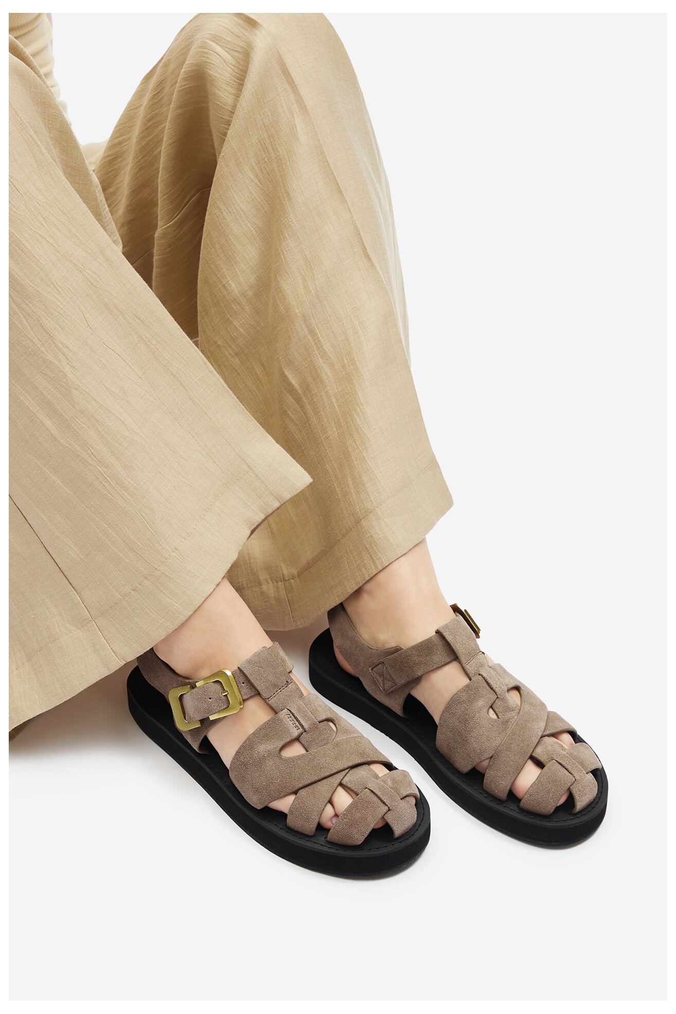 Сандали Gino Rossi LOCK-CS882-HM-01 СРЕДНО КАФЯВ