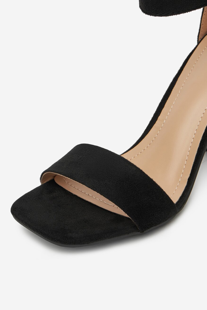 
                Сандалі DeeZee ЧОРНИЙ - 5906751109724