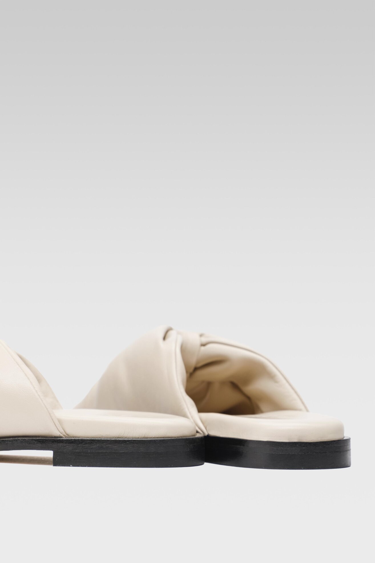 Klapki Badura 20674 Beżowy