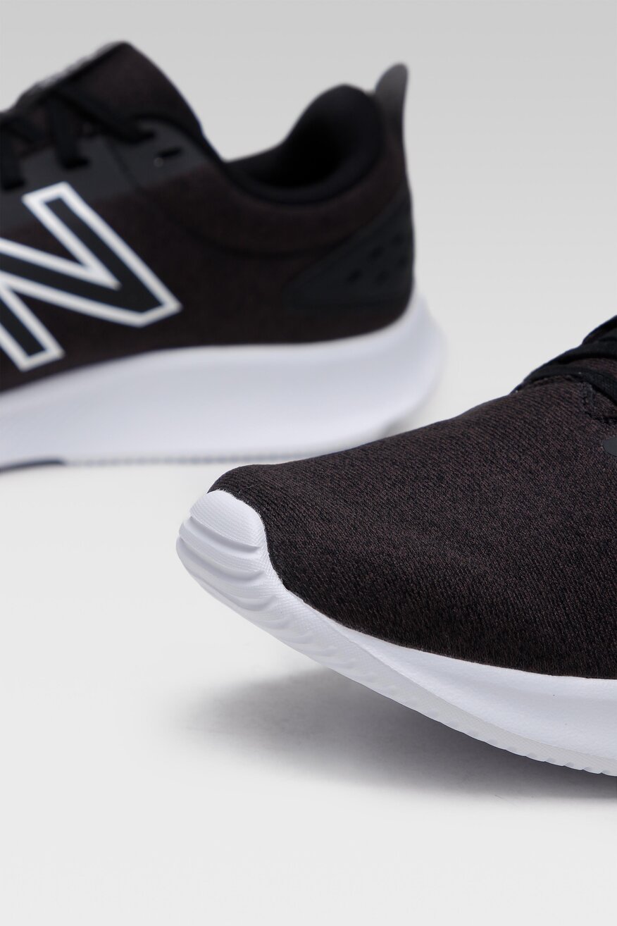 Sportcipő New Balance FEKETE - 5903698849942