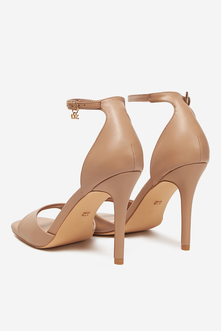 
                DeeZee - Sandały na szpilce - 5906751085387