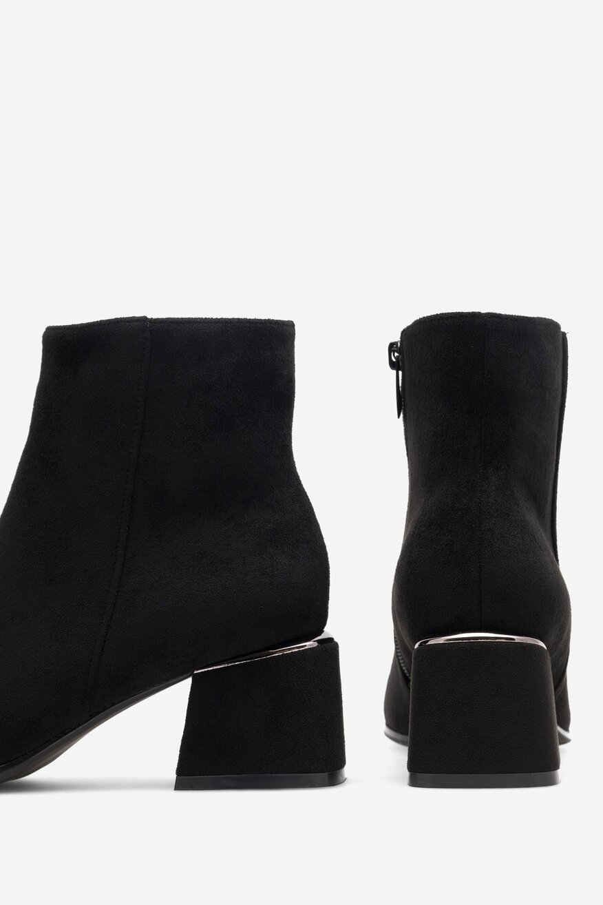 
                Боти Jenny Fairy ЧЕРЕН - 5904862934167