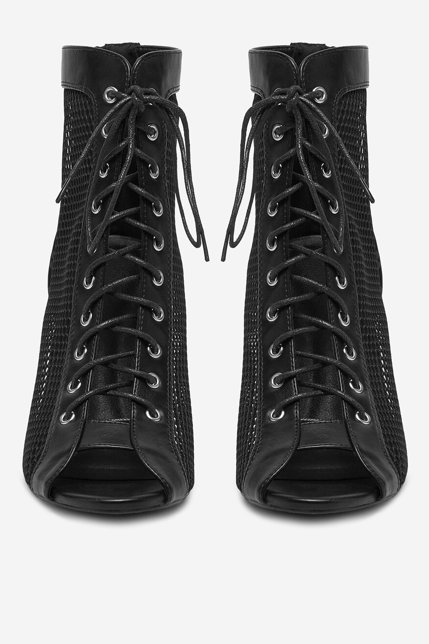 
                DeeZee - Botki na szpilce - 5906751065556