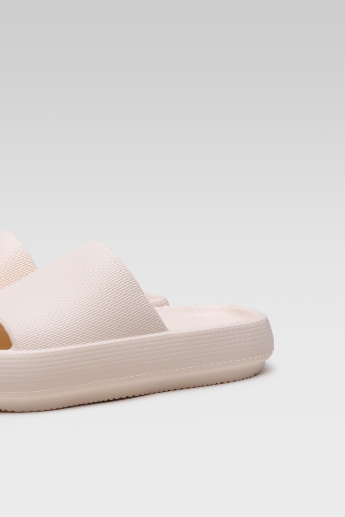 Klapki basenowe Bassano 888013 Beżowy