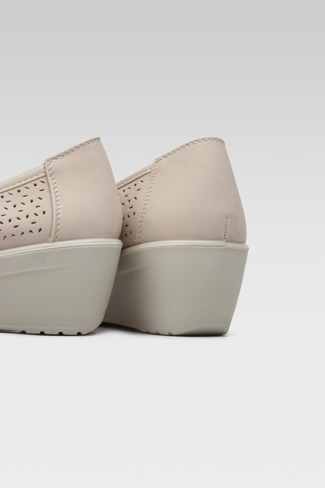 Półbuty Clara Barson JBZI-0511-15 Beżowy