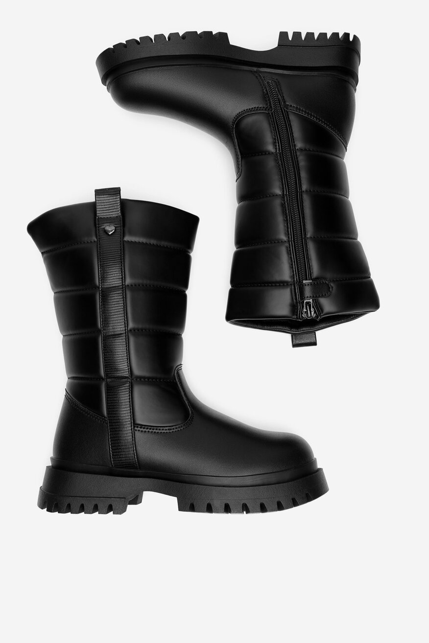 
                Ботуши DeeZee ЧЕРЕН - 5905588892601