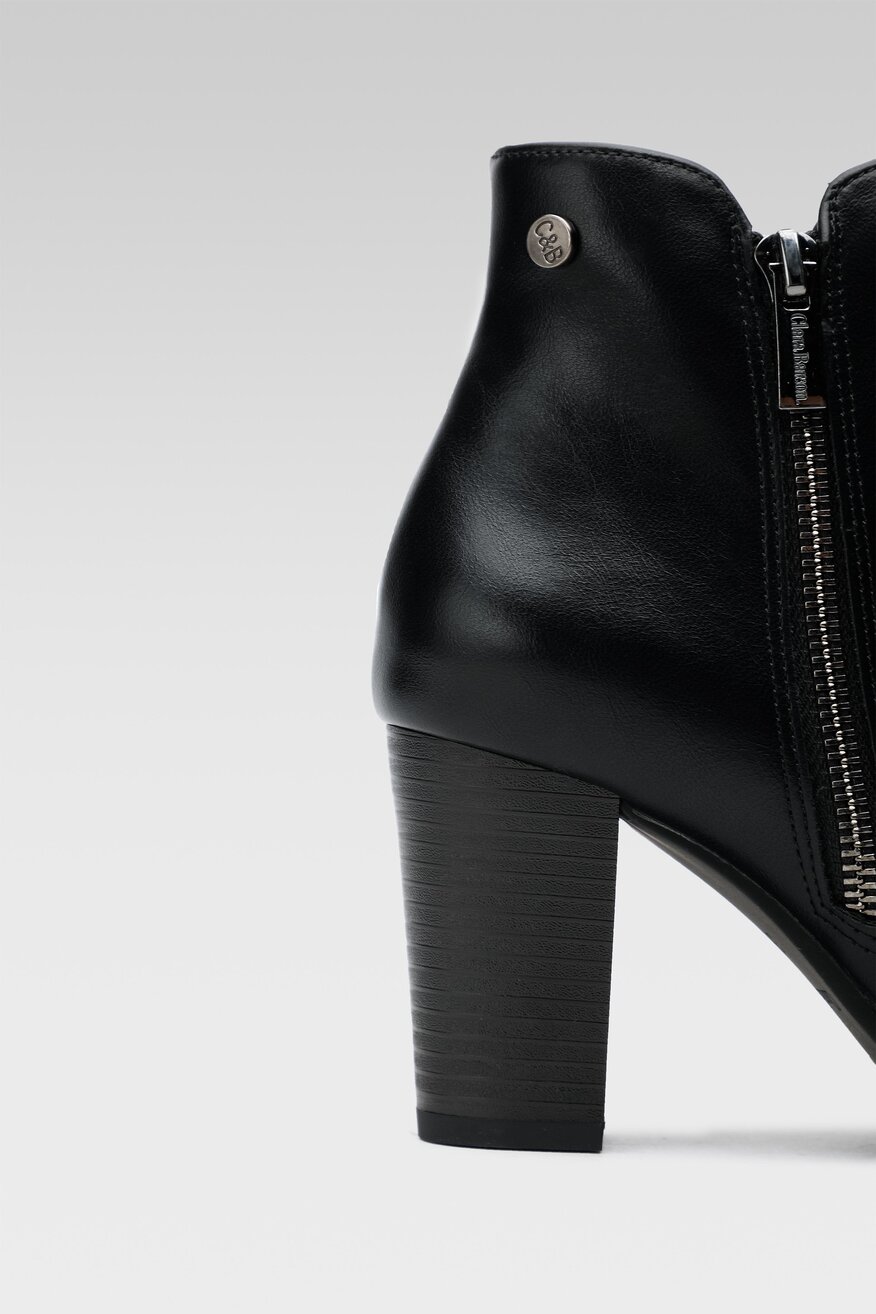 
                Clara Barson - Botki czarne - 5904862156187