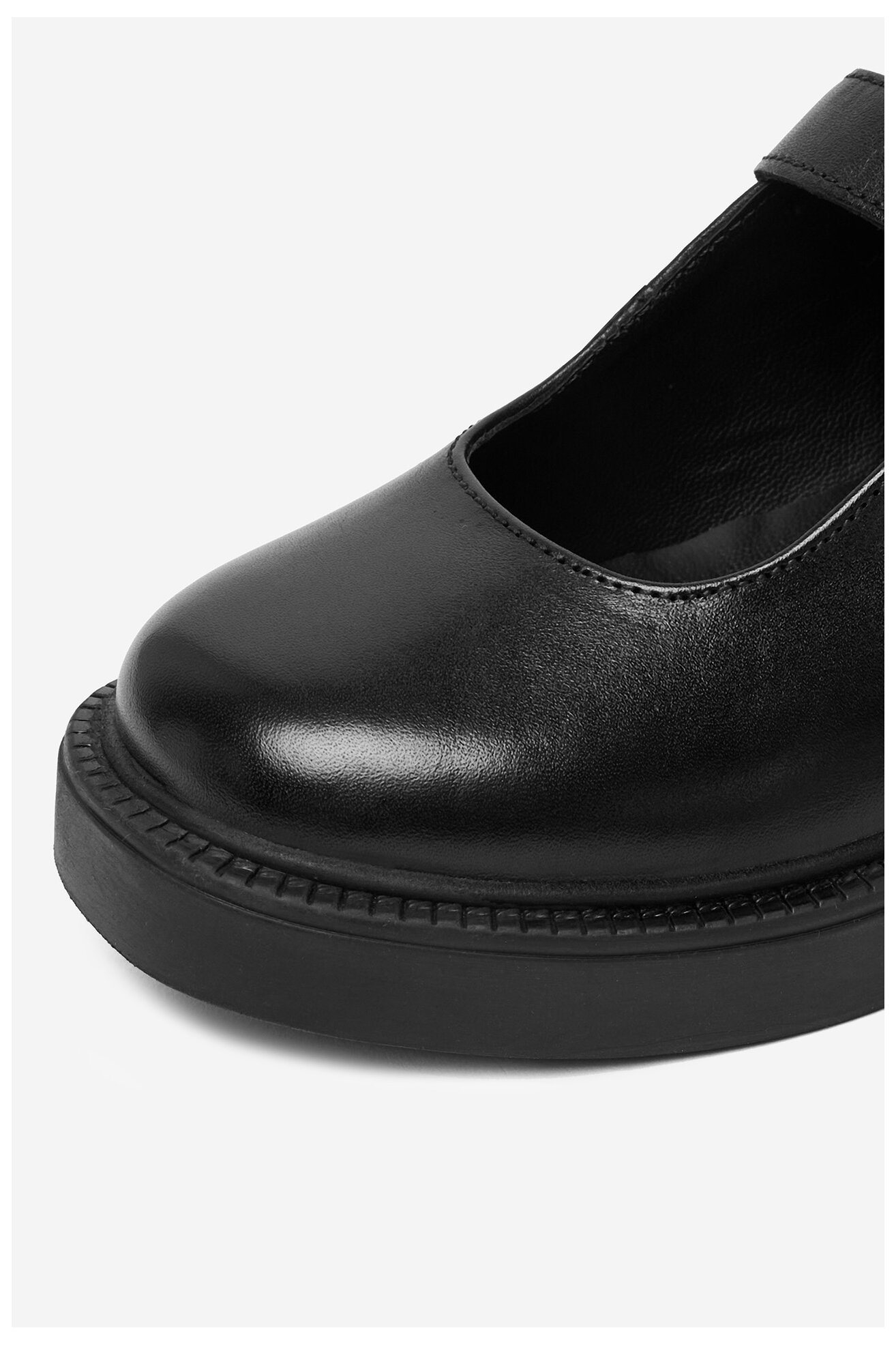 Półbuty Badura EO-CI12-B103-01 Czarny