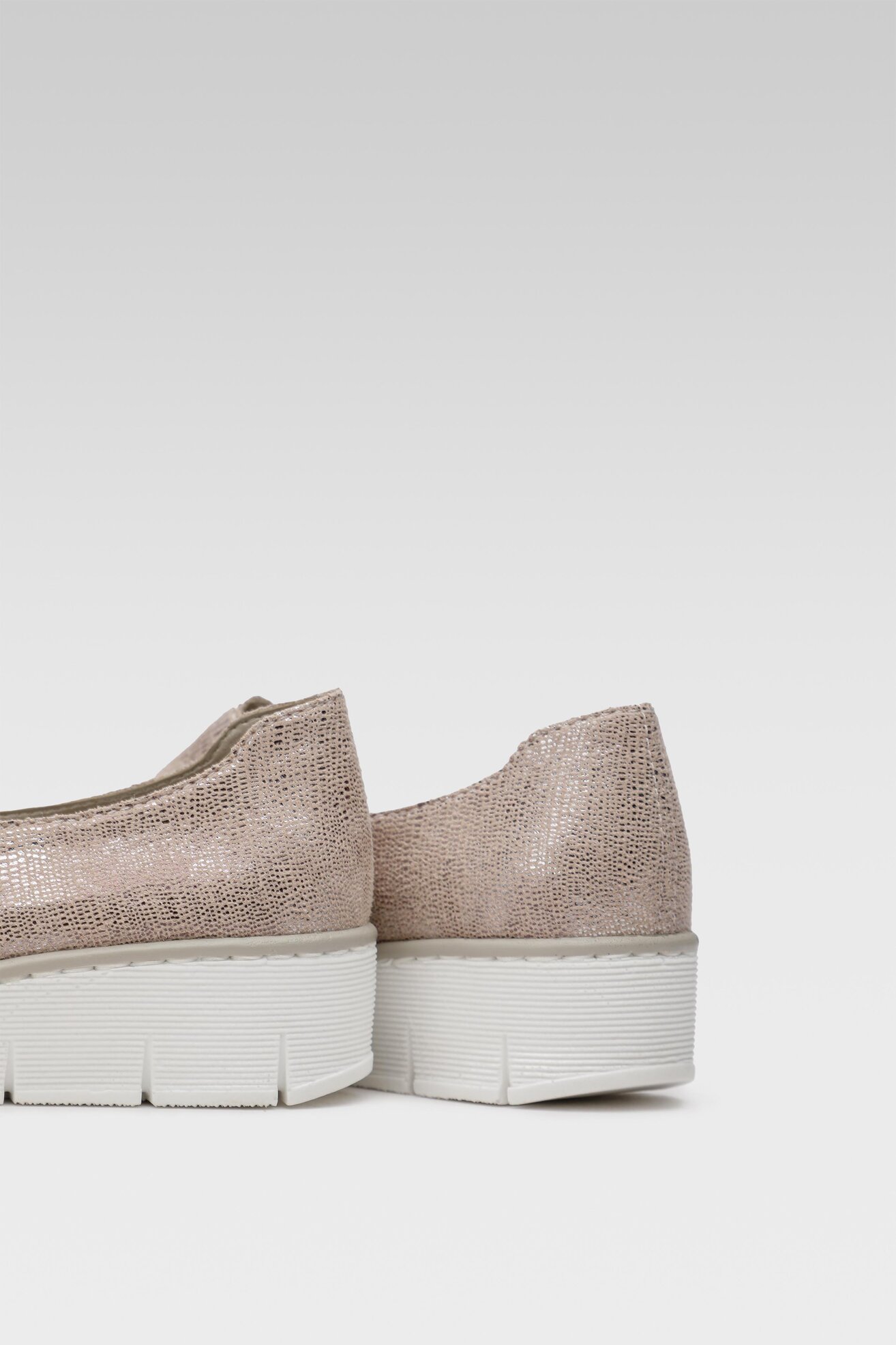 Félcipő Rieker 537B0-62 SÖTÉTBÉZS