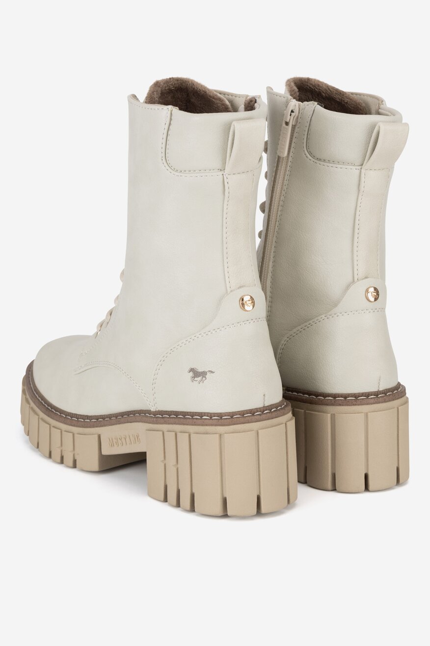 
                Боти Mustang БЯЛ - 5905588863731