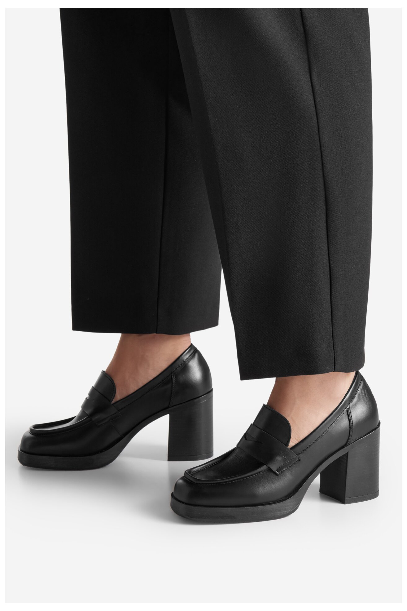 Półbuty Gino Rossi PLATEAU-27743PE Czarny