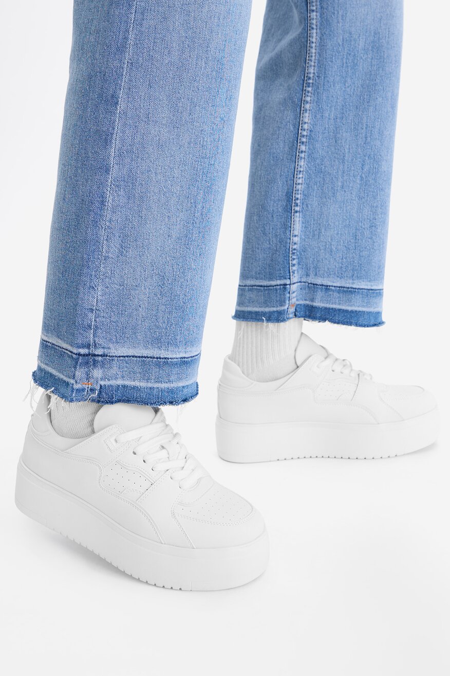 
                Сникърси Badura БЯЛ - 5907964009863