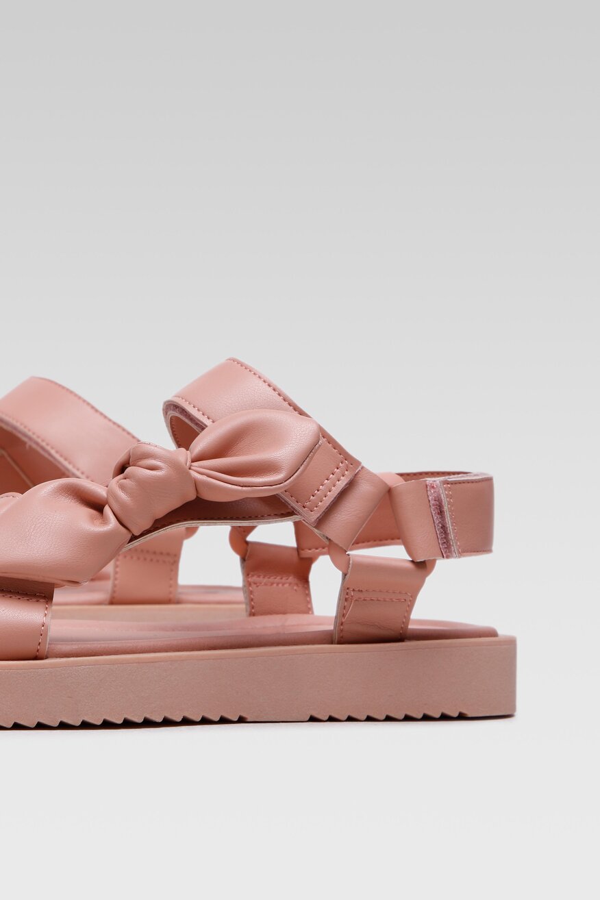 
                Jenny Fairy - Sandały ozdobione kokardami - 5904248712525