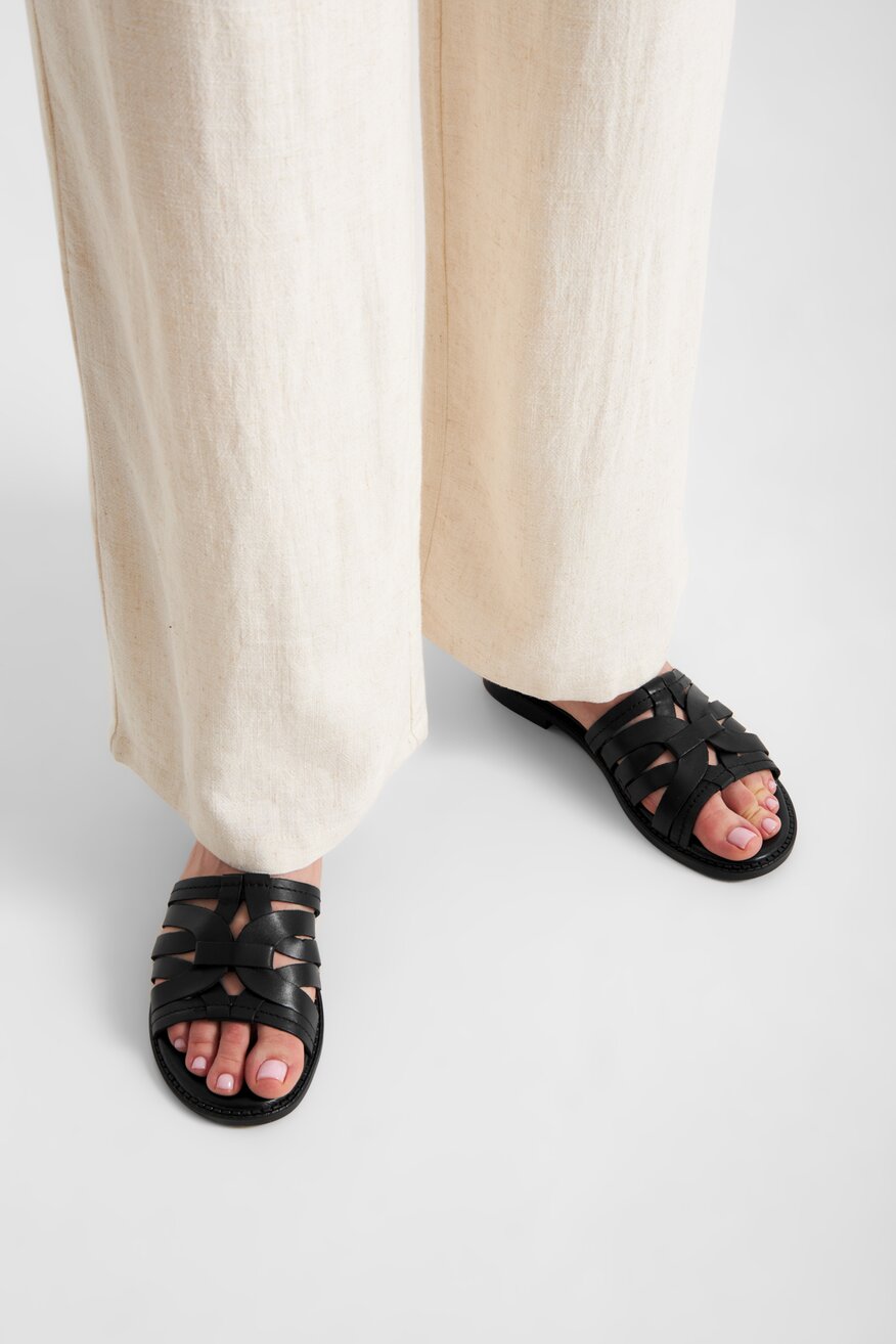 
                Șlapi Lasocki NEGRU - 5905588604150