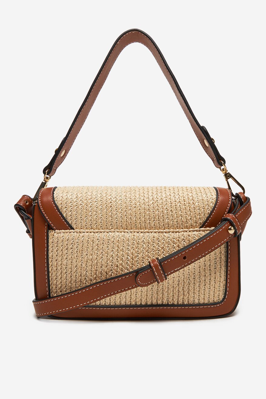 
                Дамска чанта DeeZee КАМЕЛ - 5906751071977