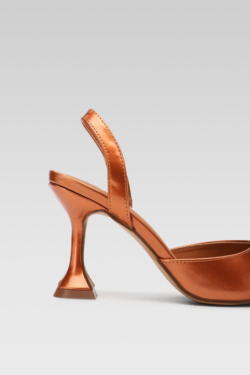 
                Jenny Fairy - Sandały na obcasie w szpic - 5903698708232