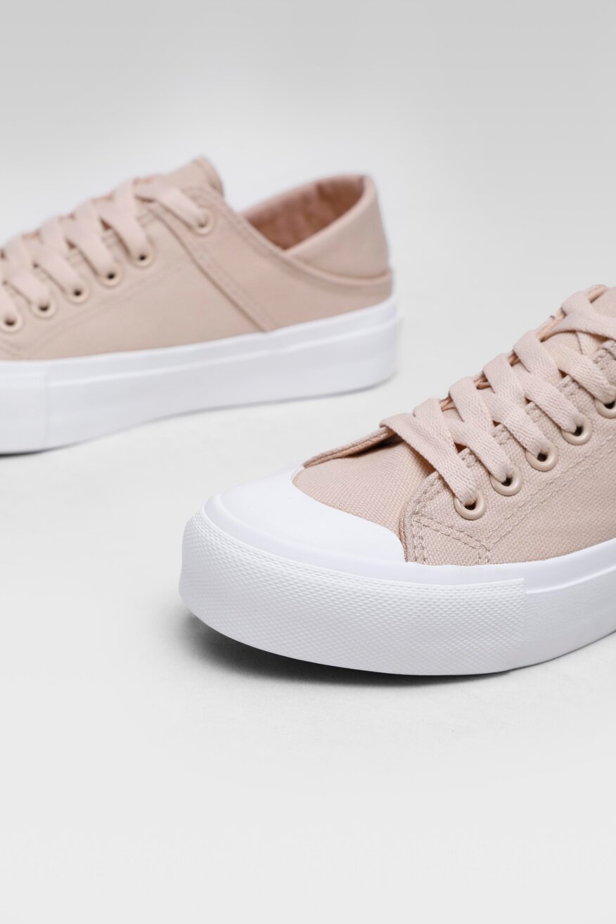 
                Americanos - Trampki beżowe sznurowane - 5904248517472