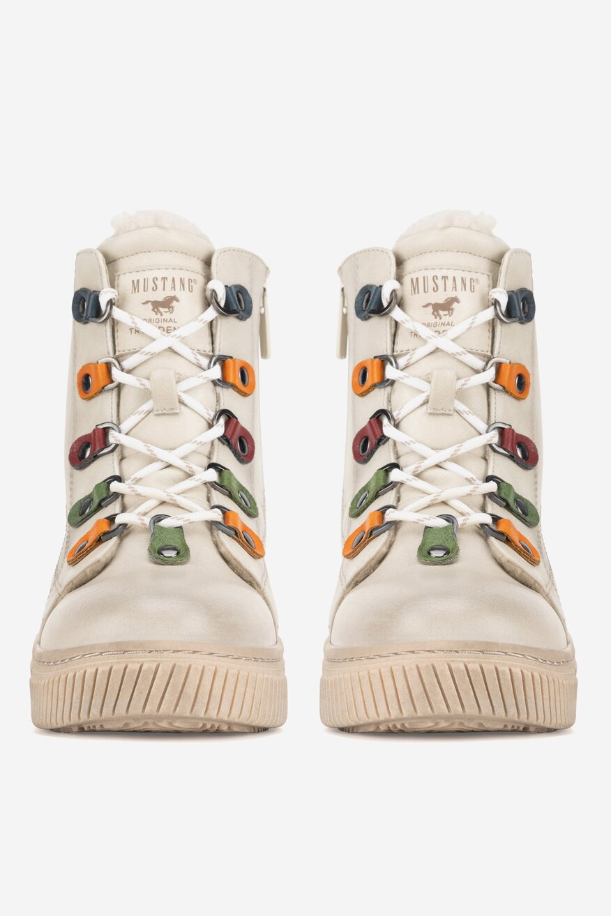 
                Боти Mustang БЯЛ - 5905588870340