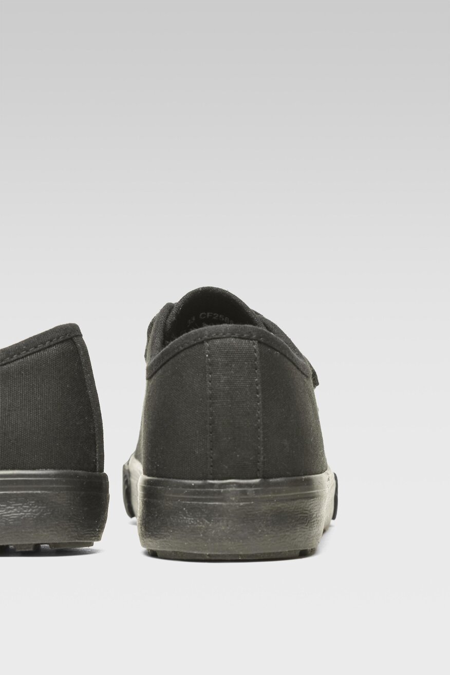 
                Action Boy - Trampki na rzepy - 5904862721781