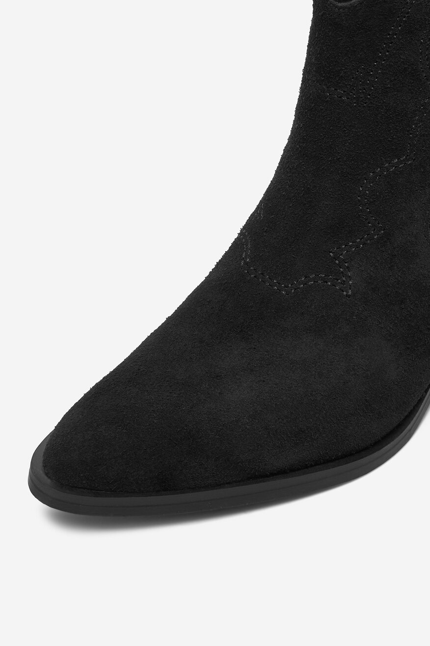 
                Боти DeeZee ЧЕРЕН - 5904410839203