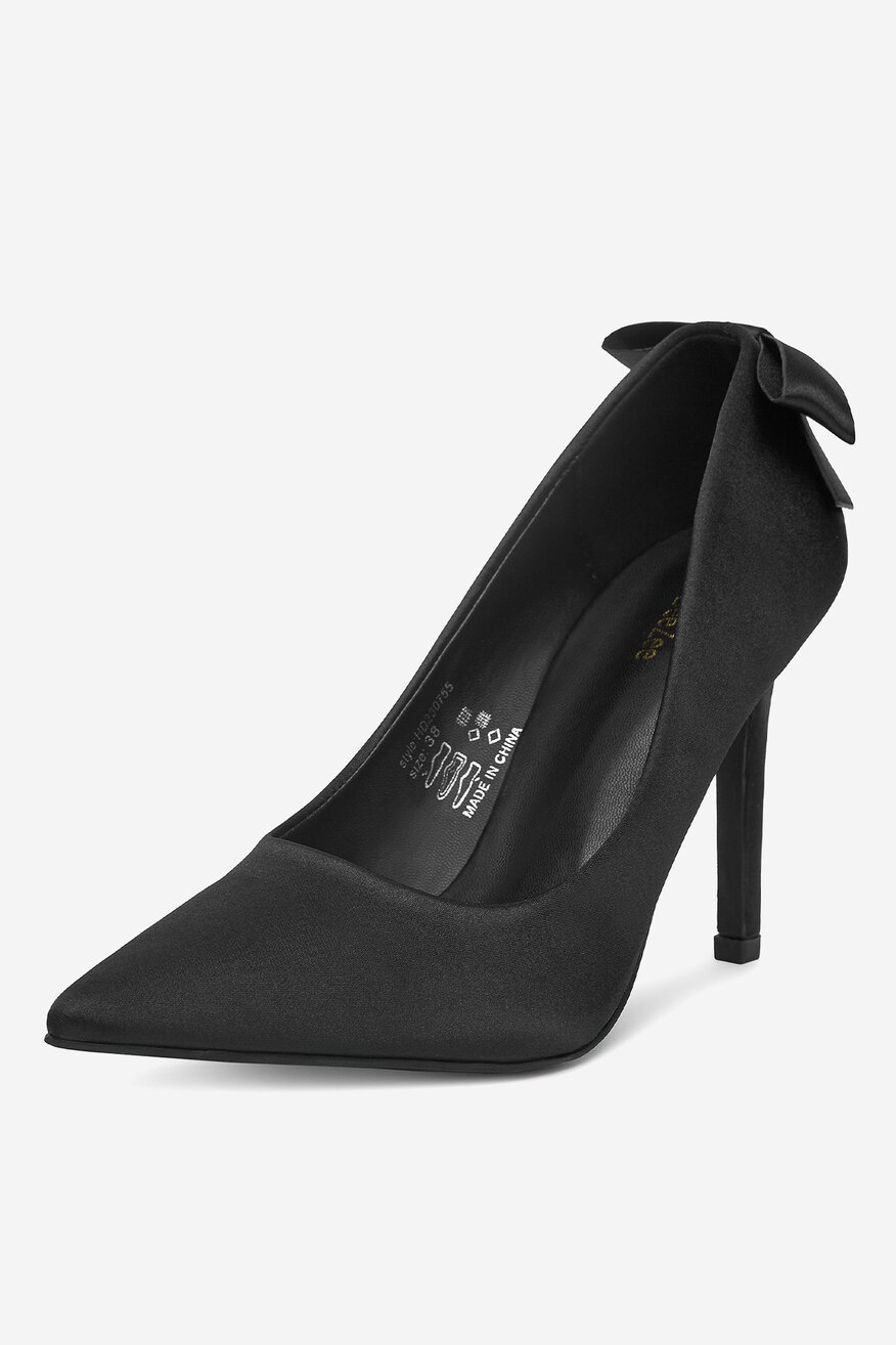 
                Körömcipő DeeZee FEKETE - 5904410904802