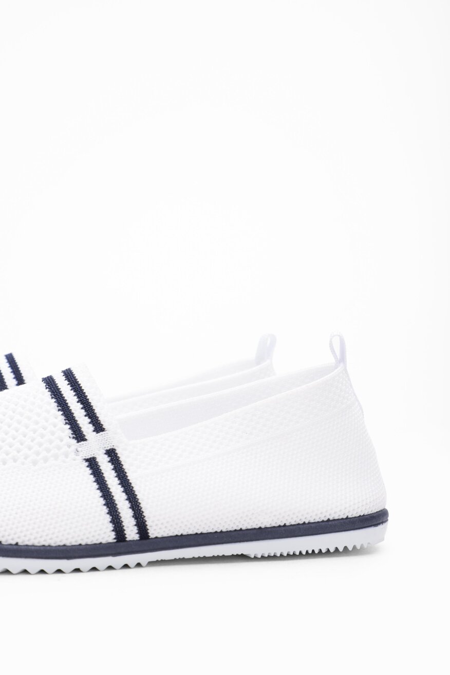 
                Bassano - Trampki ażurowe białe - 5903698357003