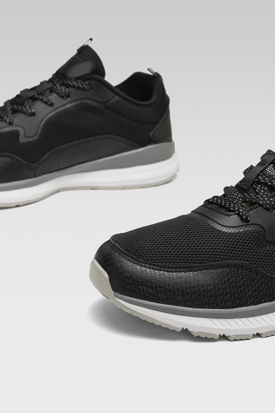 
                Спортни обувки Champion ЧЕРЕН - 5904248173524