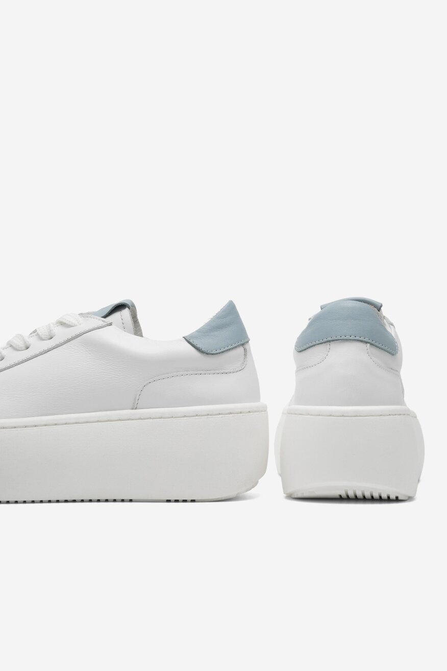 
                SIMPLE - Skórzane półbuty białe - 5904862793528