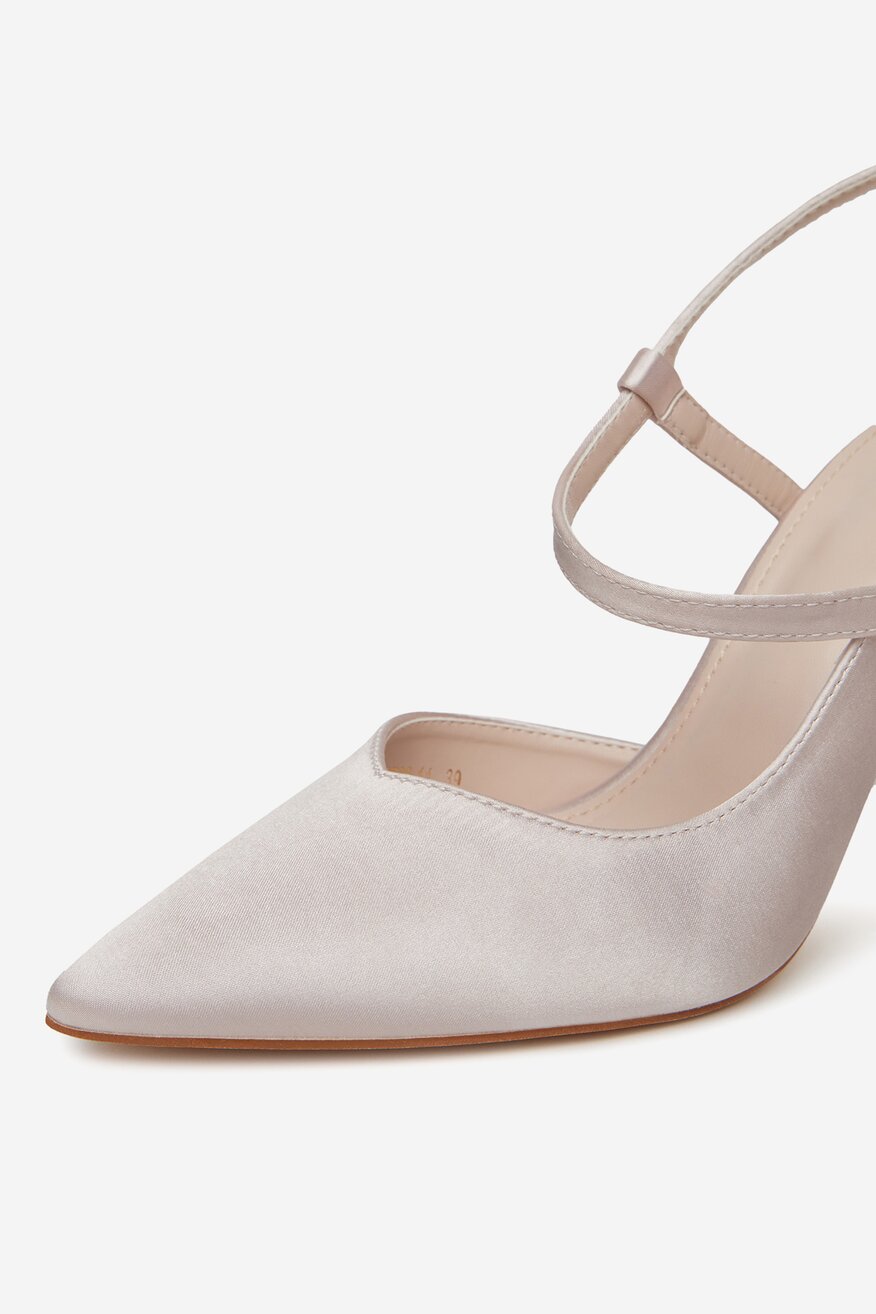 
                Pantofi cu toc DeeZee ROZ DESCHIS - 5906751084724