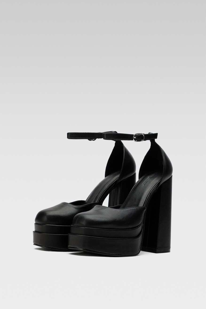 
                Jenny Fairy - Czółenka na platformie - 5904862366074