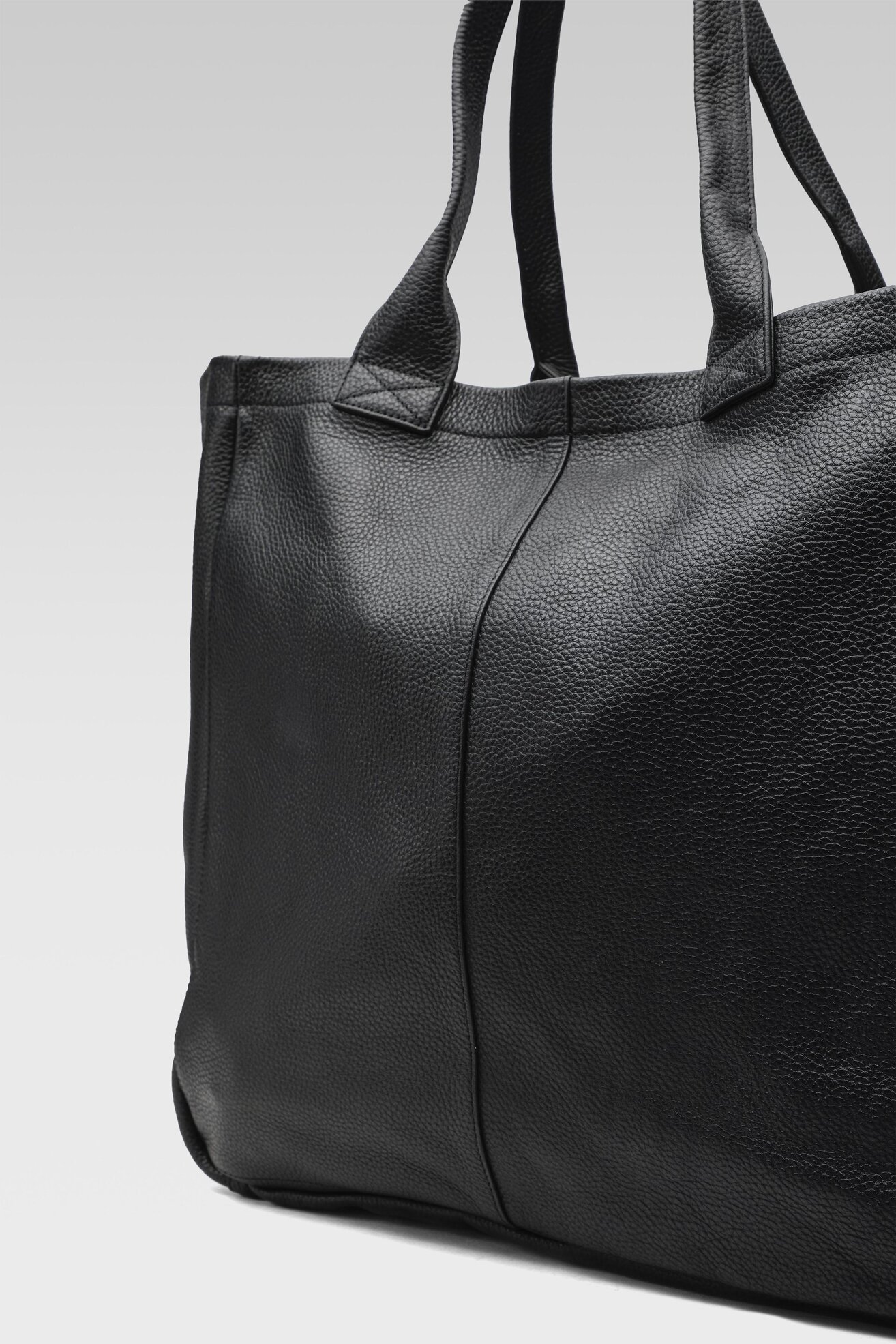 Kézitáska Gino Rossi LIB-113GR FEKETE