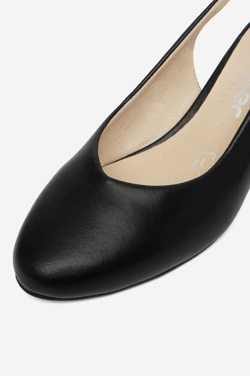 
                Елегантни обувки Rieker ЧЕРЕН - 2230092748216