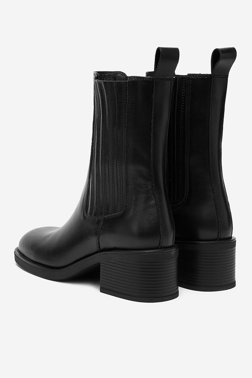 
                Bokacsizma Gino Rossi FEKETE - 5906751306550