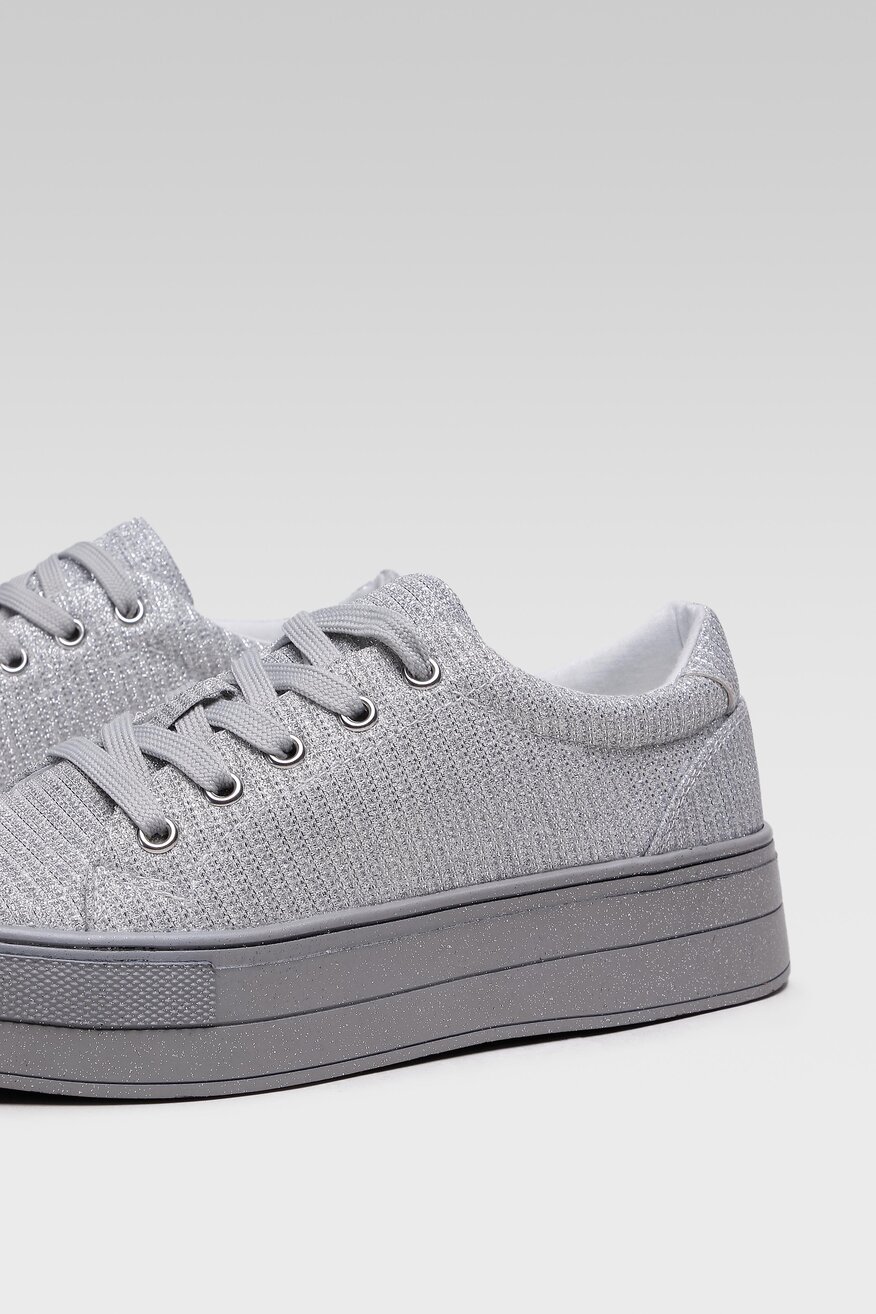 
                Quazi - Półbuty srebrne sznurowane - 5904248503499