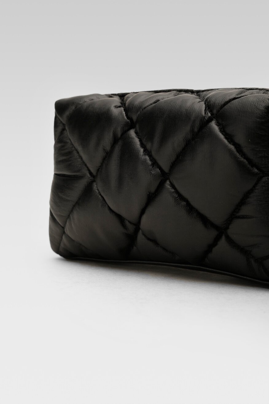 
                Jenny Fairy - Kosmetyczka pikowana czarna - 5903698953946