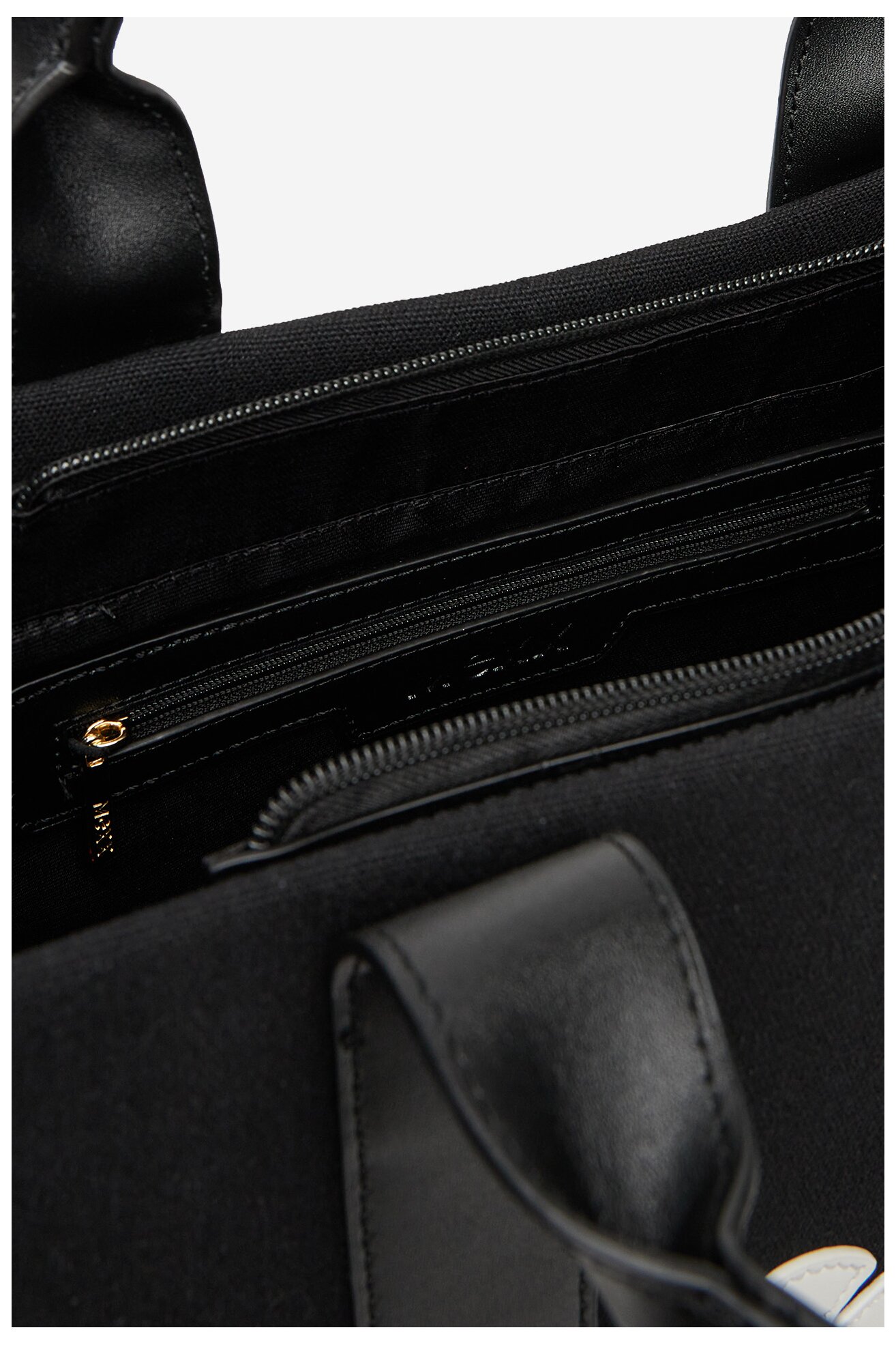 Дамска чанта Mexx MEXX-A-001-07 ЧЕРЕН