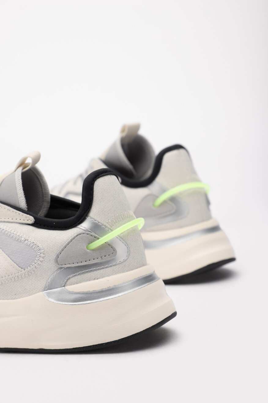 
                adidas - Obuwie sportowe szare sznurowane - 5903698260358