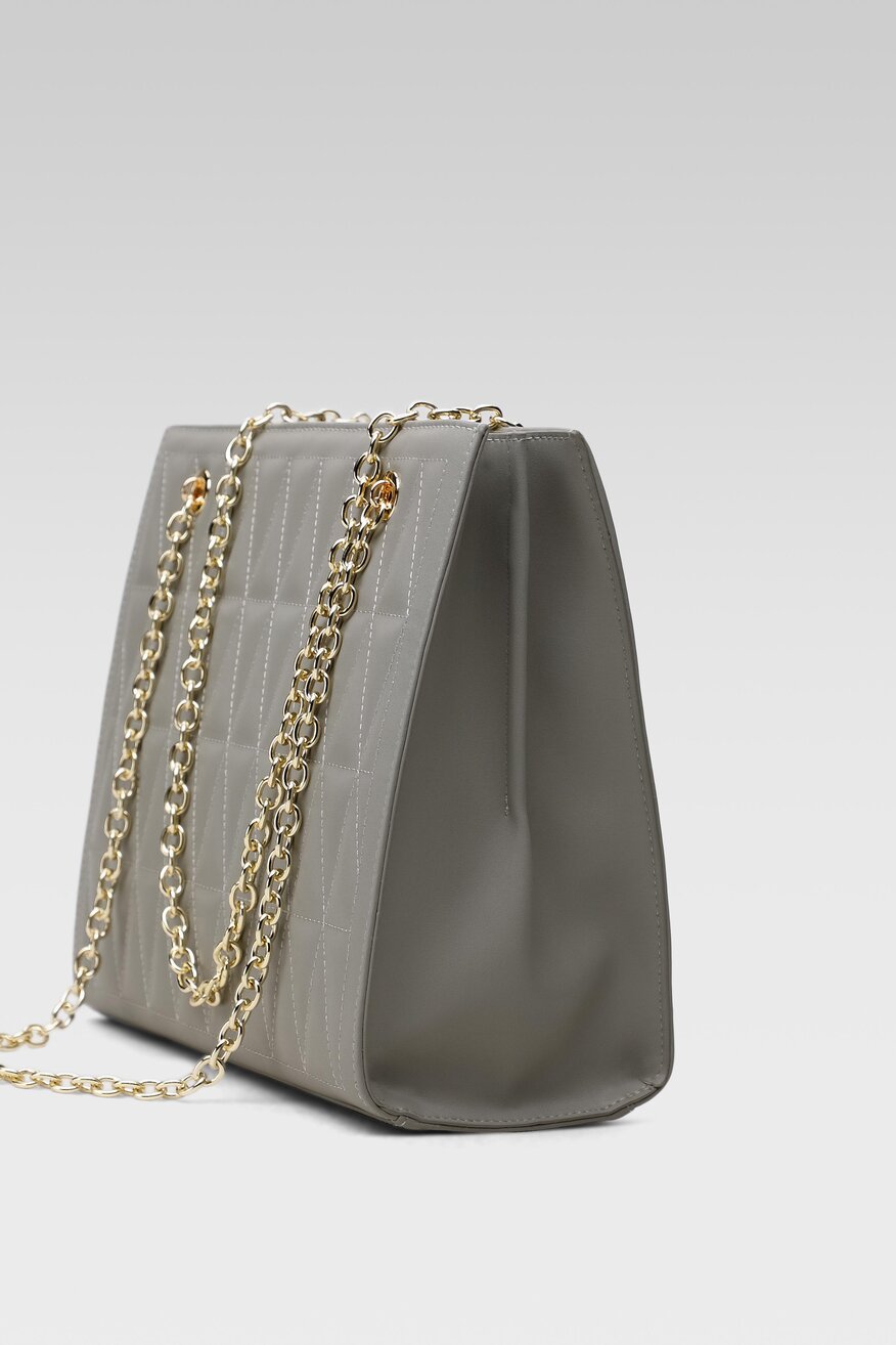 
                Badura - Torebka mała pikowana na łańcuchu - 5904248781255