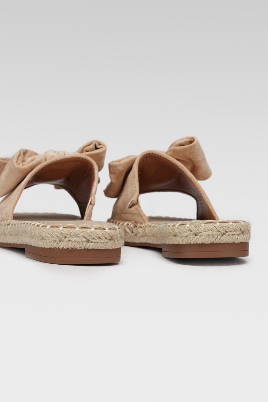 
                DeeZee - Klapki boho beżowe - 5903698464732