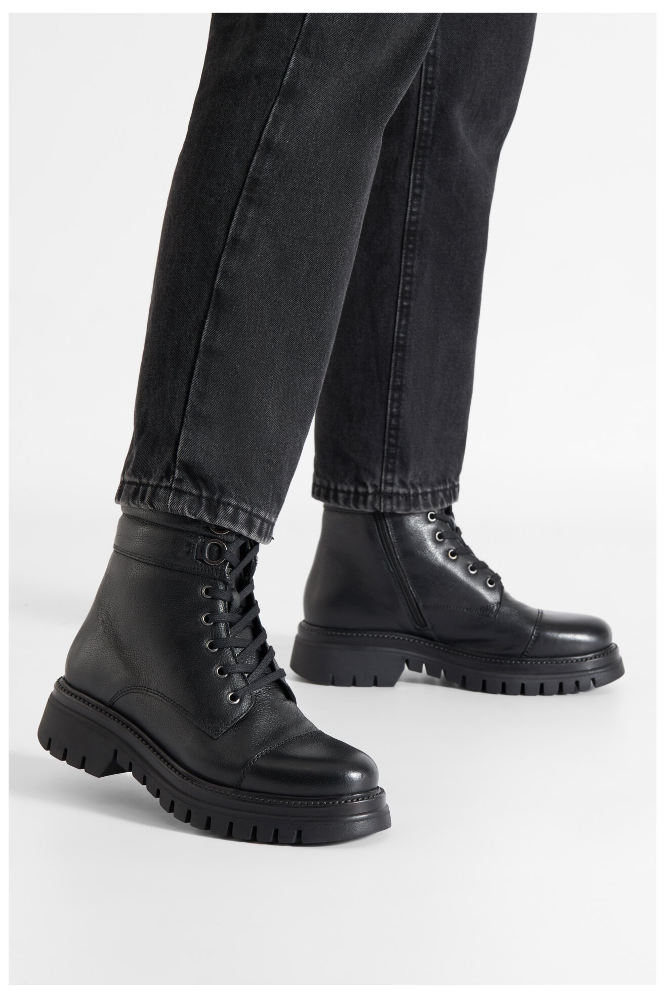 Bocanci Lasocki WI23-TX76-13 NEGRU