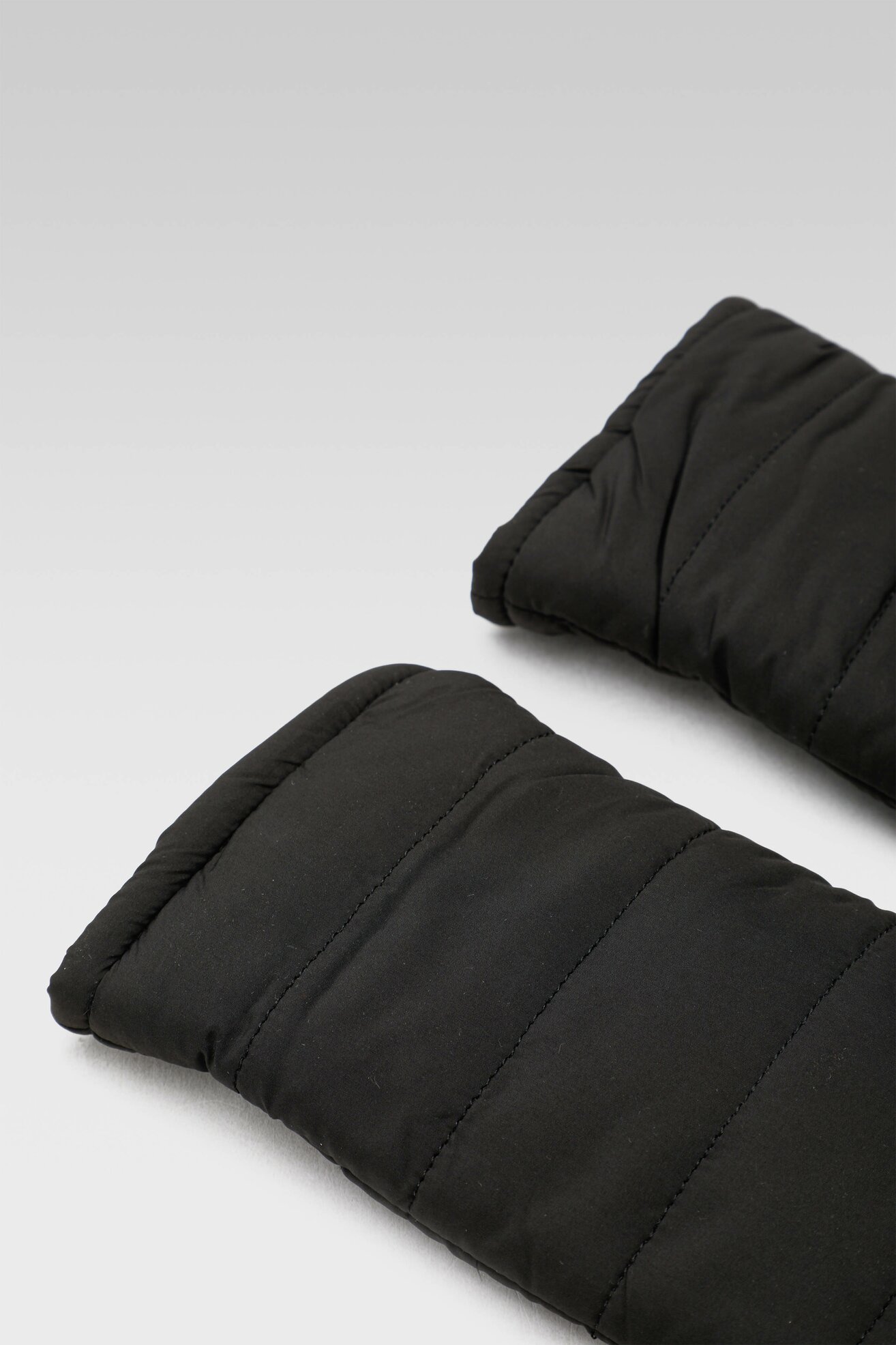 Ženske rukavice ACCCESSORIES 1W6-037-AW22 CRNA